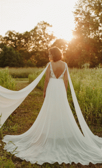 Stella York wedding dress 7609, minimalist and simple wedding dress design with off the shoulder straps 