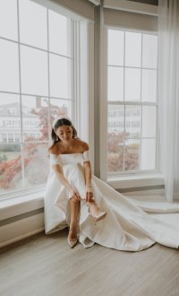 Stella York 7535 Simple & elegant wedding dress design