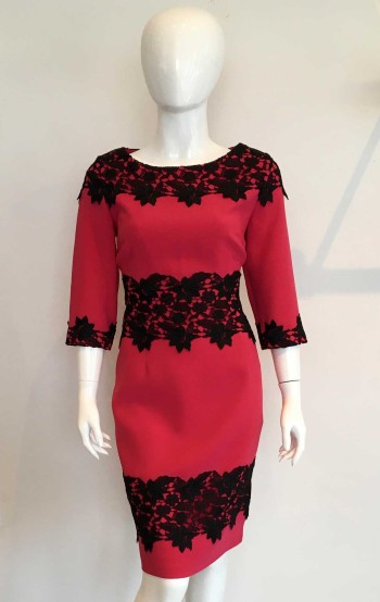 2121 - Size 10 - Lizabella 2121 Fuchsia Crepe dress with black lace accents. Blessings Occasion Dress shop - Loyal Parade, Mill Rise, Westdene, Brighton. East Sussex. BN1 5GG T: 01273 505766 E:info@blessingsbridal.co.uk