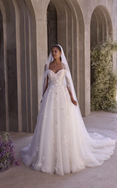 2939 Morrigan - Size 16